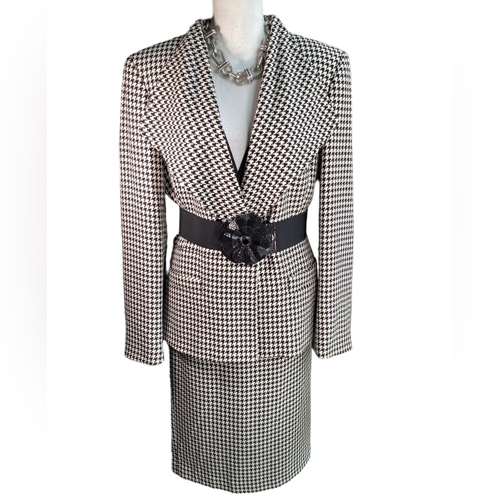 Vintage Albert Nipon Houndstooth Suit Set. B29